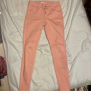 NWOT Old Navy pink jeggings. Size 4. Perfect condition. Never worn.